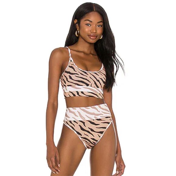 BEACH RIOT- TIGER STRIPED BIKINI SET- SIZE MEDIUM NWOT - Picture 6 of 7